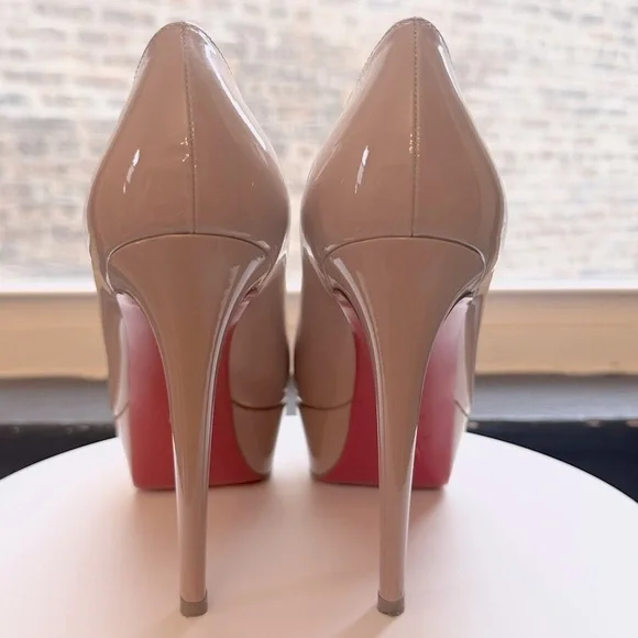 🌺Authentic CHRISTIAN LOUBOUTIN 🌺👠 Bianca 120 Patent calf Nude size 38.5